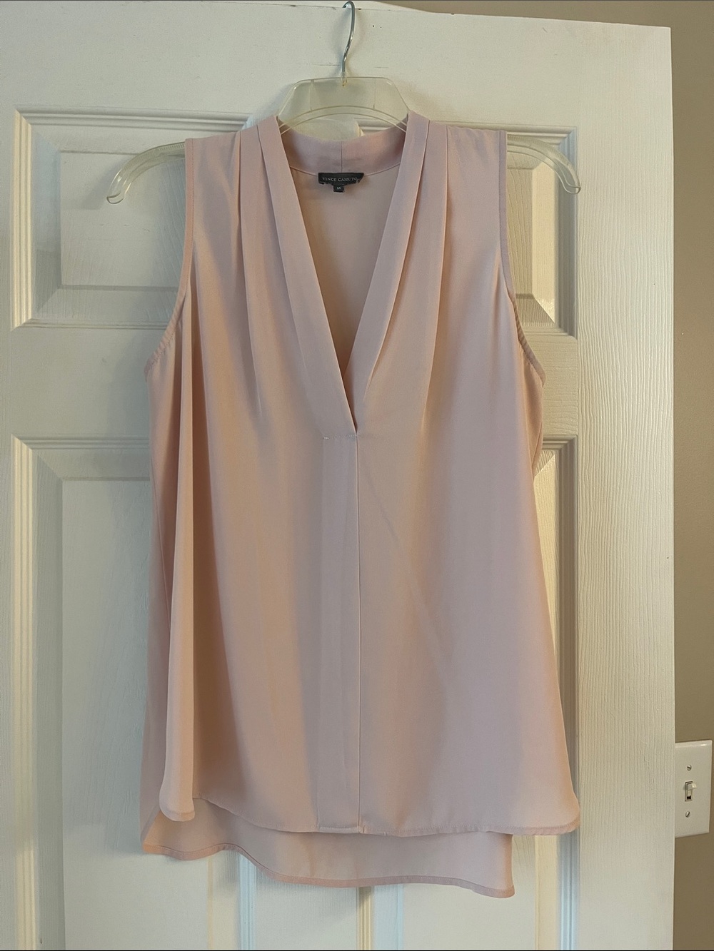 Vince Camuto Soft Pink Sleeveless V-Neck Camisole